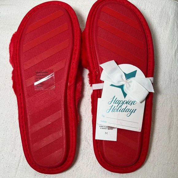 LOFT Slippers Size M 7/8 Fuzzy Faux Fur Slip On Shoes in Tango Red - Picture 3 of 5